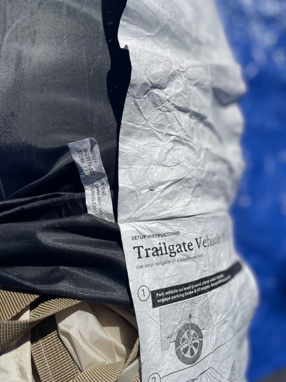 REI Packable Vehicle Shelter - Picture 7 of 12